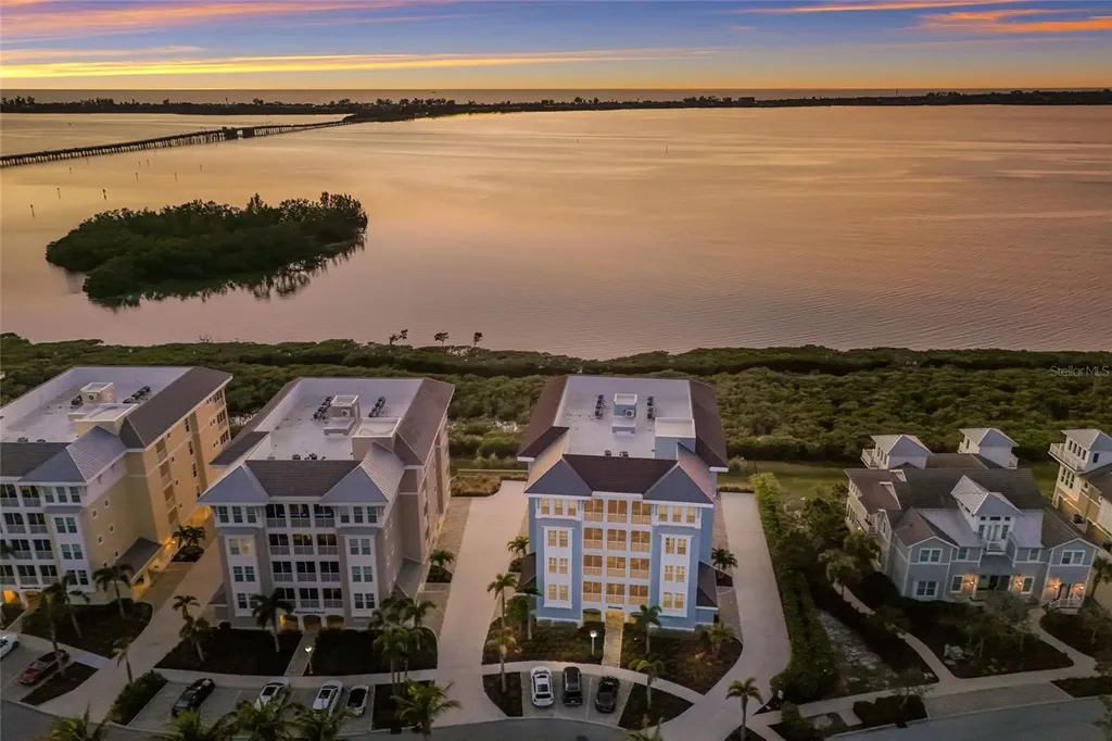 376 Aruba Circle Bradenton FL 34209
