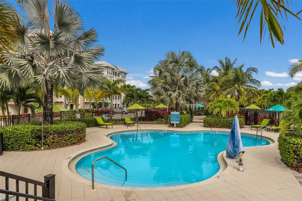 376 Aruba Circle Bradenton FL 34209