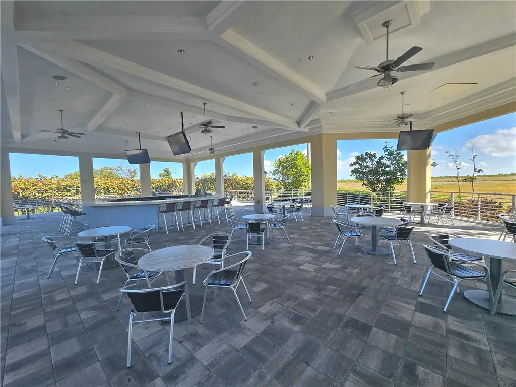 376 Aruba Circle Bradenton FL 34209