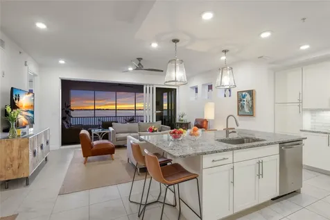 376 Aruba Circle Bradenton FL 34209