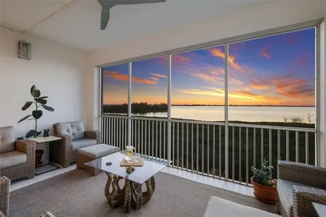 376 Aruba Circle Bradenton FL 34209