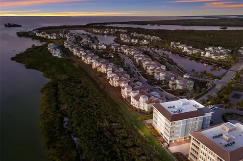 376 Aruba Circle Bradenton FL 34209