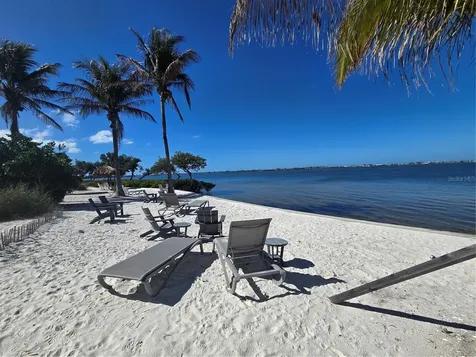 376 Aruba Circle Bradenton FL 34209