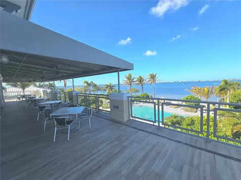 376 Aruba Circle Bradenton FL 34209