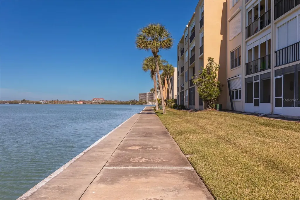 7600 Sun Island Drive S South Pasadena FL 33707