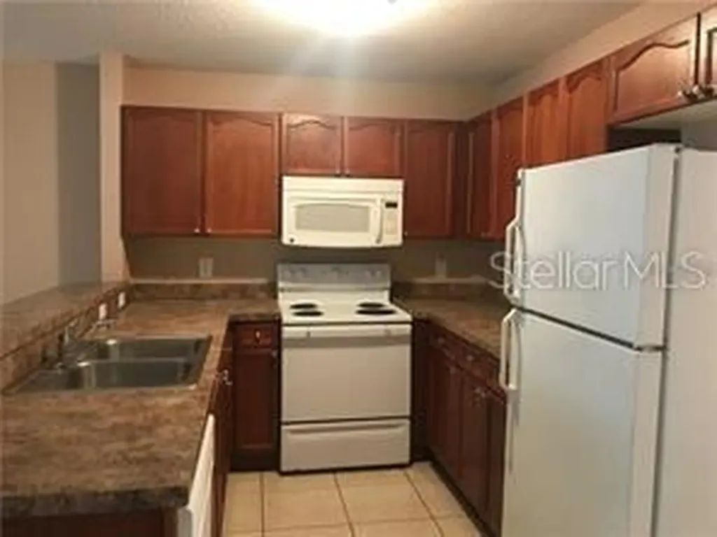 160 Bowie Lane Kissimmee FL 34743
