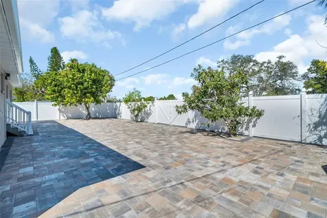 4767 26th Avenue N St Petersburg FL 33713