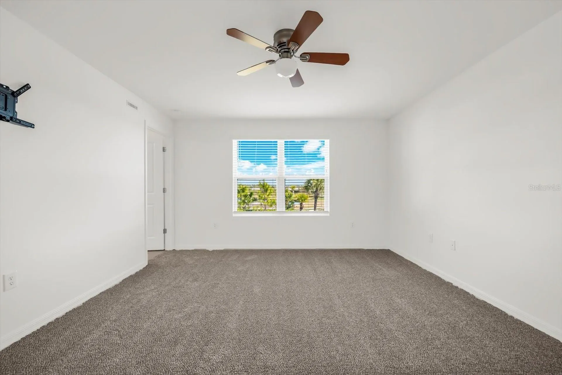 8592 Lunar Skye Street Sarasota FL 34241