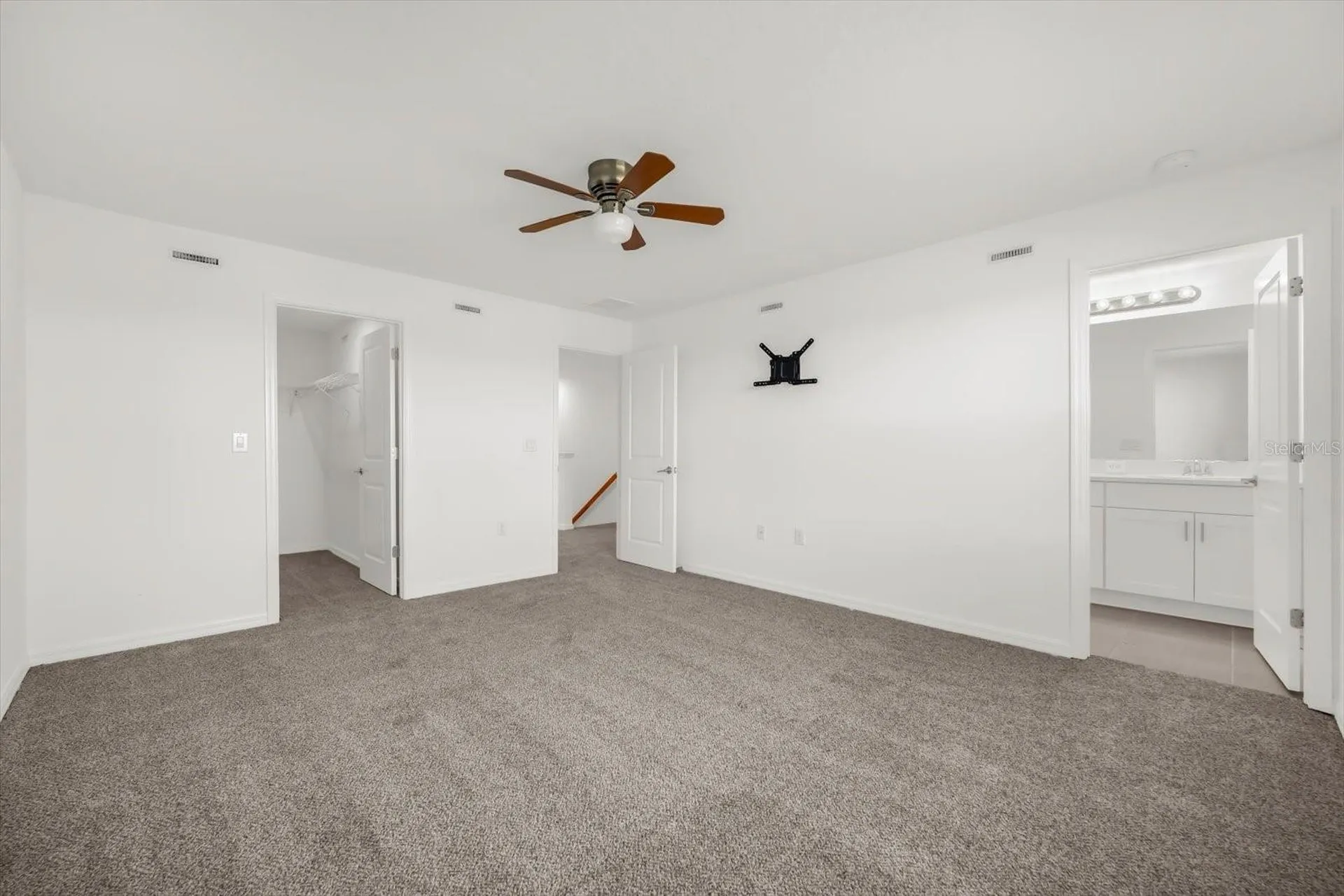 8592 Lunar Skye Street Sarasota FL 34241
