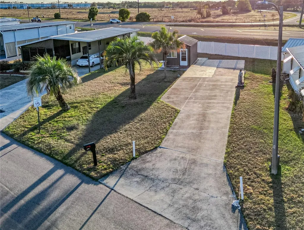 4905 Shore Line Drive Polk City FL 33868