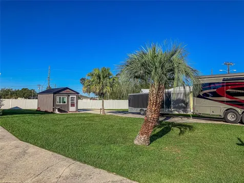 4905 Shore Line Drive Polk City FL 33868