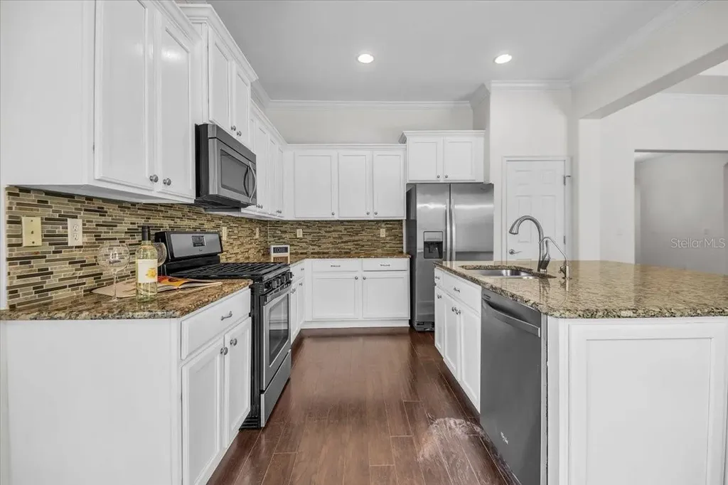 904 Riverscape Street Bradenton FL 34208