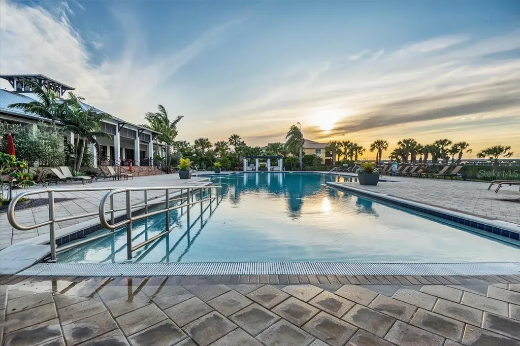 904 Riverscape Street Bradenton FL 34208