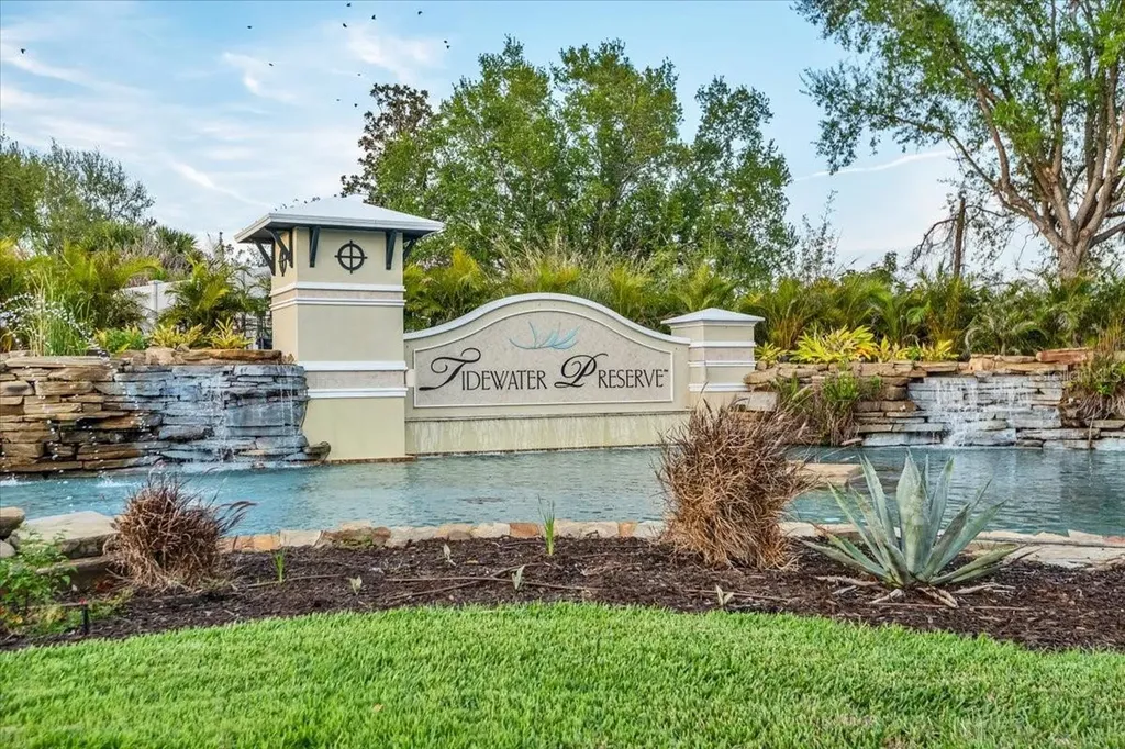 904 Riverscape Street Bradenton FL 34208