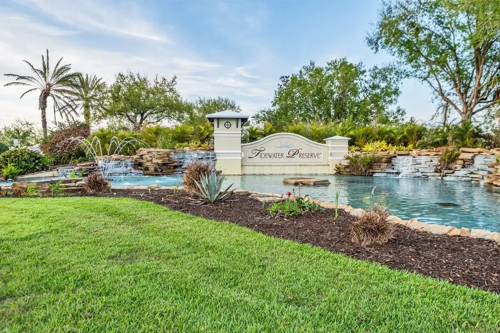 904 Riverscape Street Bradenton FL 34208