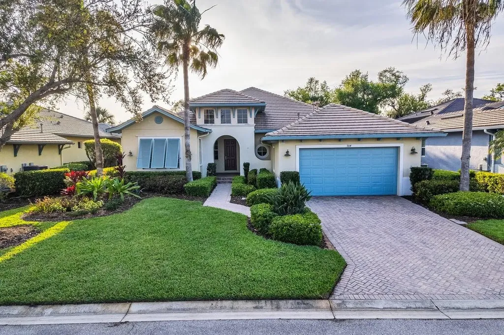 904 Riverscape Street Bradenton FL 34208