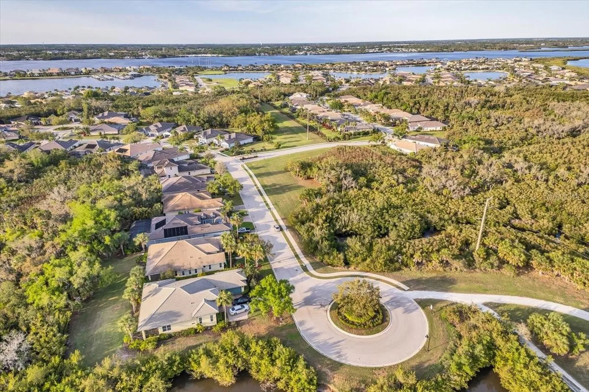 904 Riverscape Street Bradenton FL 34208