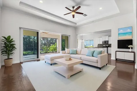 904 Riverscape Street Bradenton FL 34208