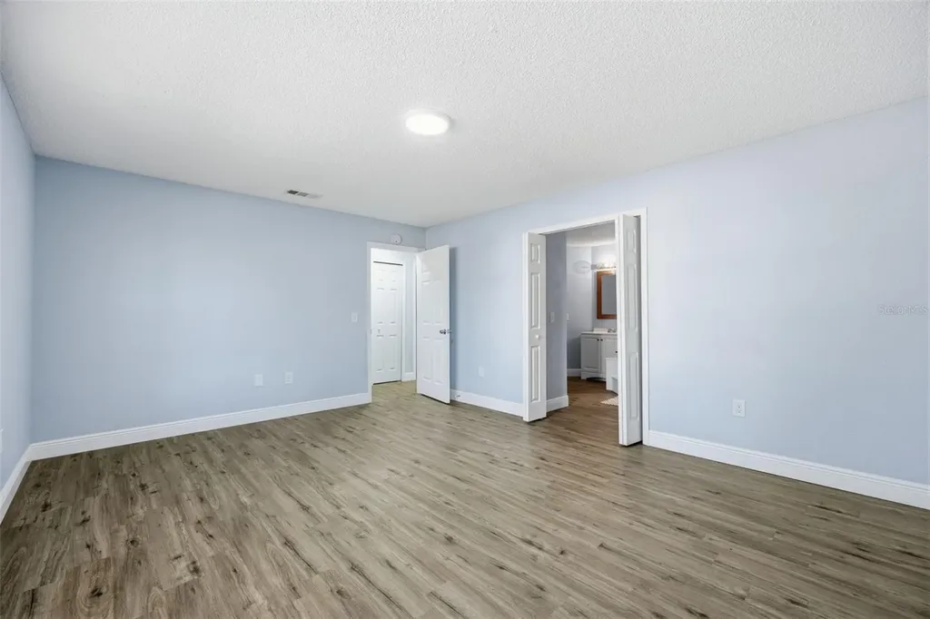 33710 Linda Lane Leesburg FL 34788