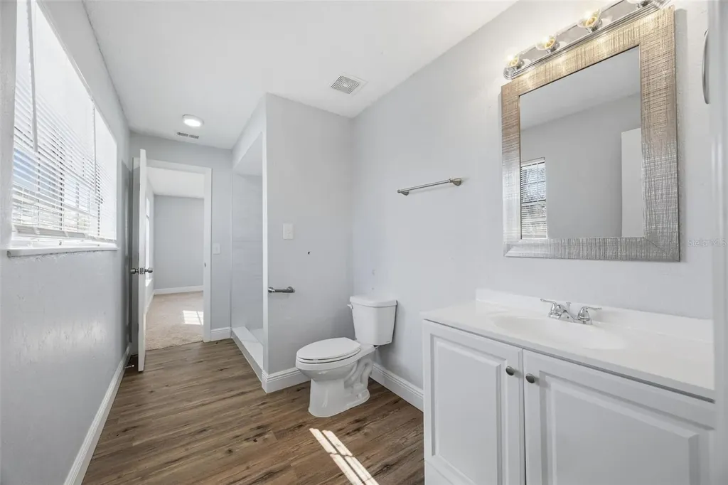 33710 Linda Lane Leesburg FL 34788