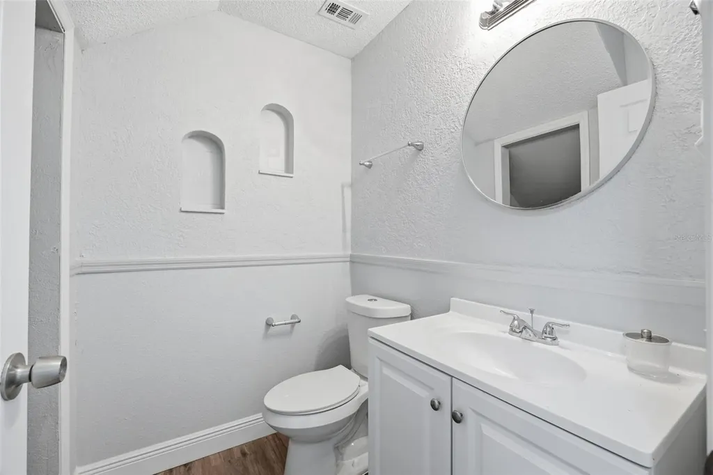 33710 Linda Lane Leesburg FL 34788
