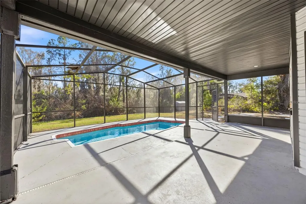 33710 Linda Lane Leesburg FL 34788
