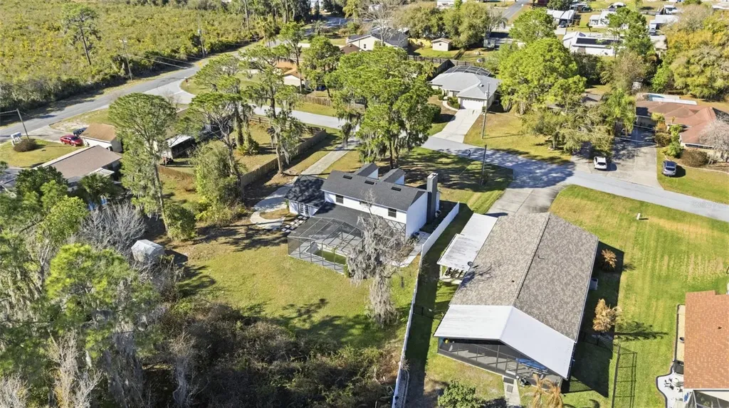 33710 Linda Lane Leesburg FL 34788
