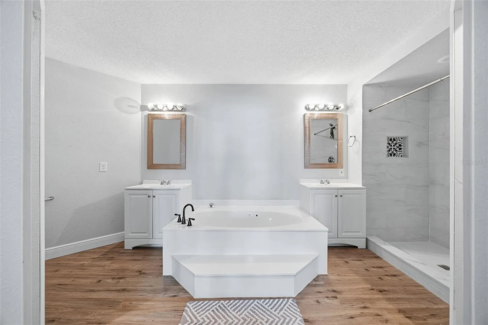 33710 Linda Lane Leesburg FL 34788