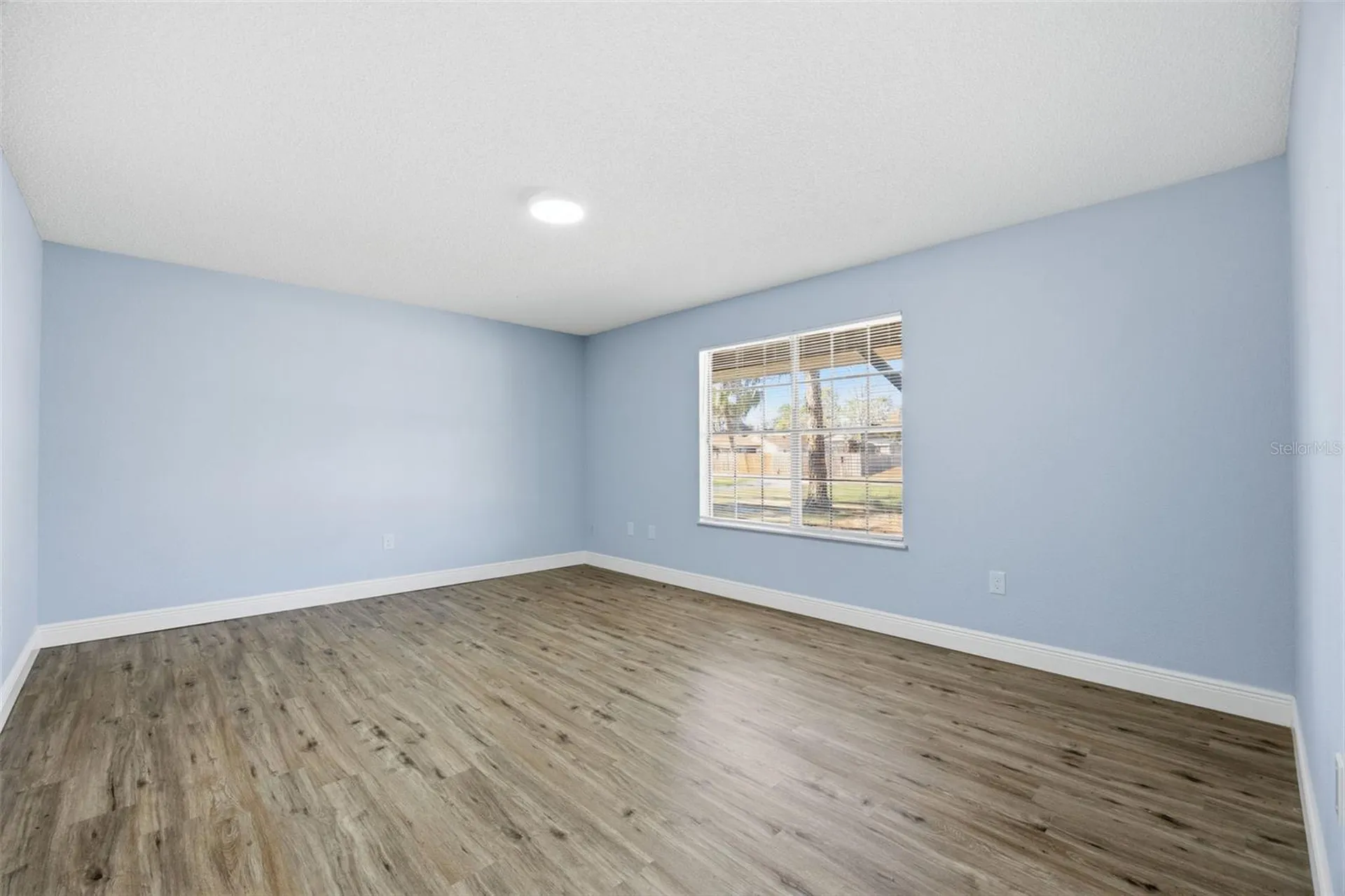 33710 Linda Lane Leesburg FL 34788