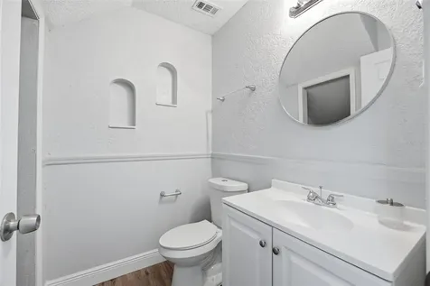 33710 Linda Lane Leesburg FL 34788