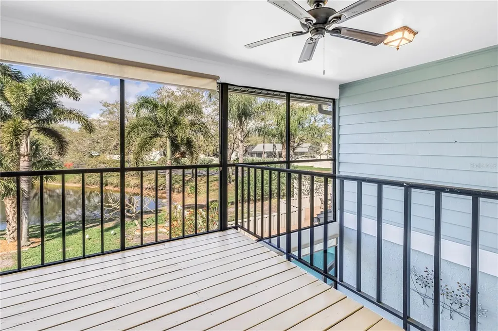 812 Amelia Court NE St Petersburg FL 33702