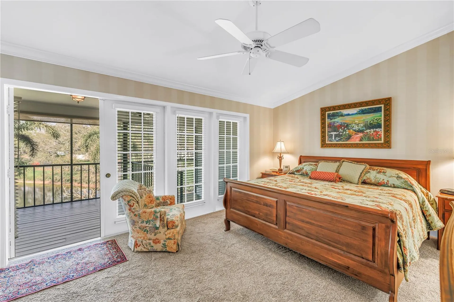 812 Amelia Court NE St Petersburg FL 33702
