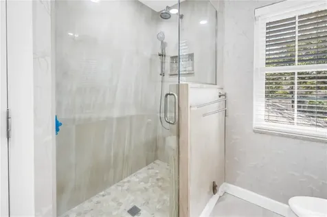 812 Amelia Court NE St Petersburg FL 33702
