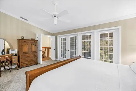 812 Amelia Court NE St Petersburg FL 33702
