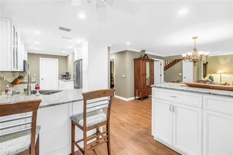 812 Amelia Court NE St Petersburg FL 33702