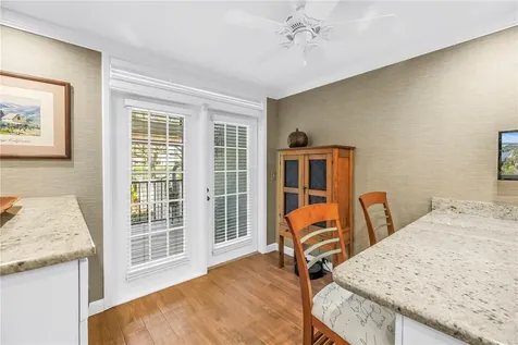 812 Amelia Court NE St Petersburg FL 33702