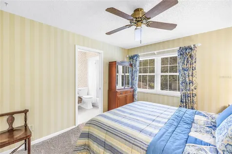 812 Amelia Court NE St Petersburg FL 33702