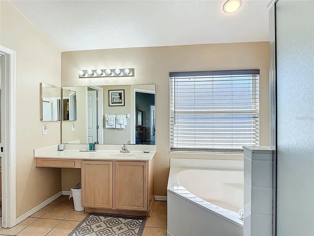 314 Lockbreeze Drive Davenport FL 33897