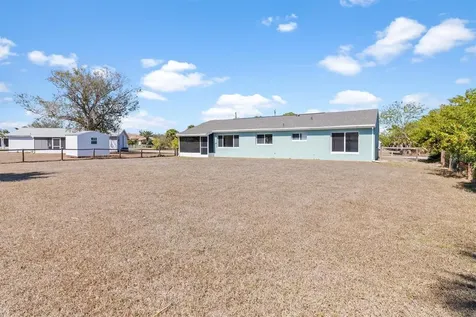 18019 Avonsdale Circle Port Charlotte FL 33948