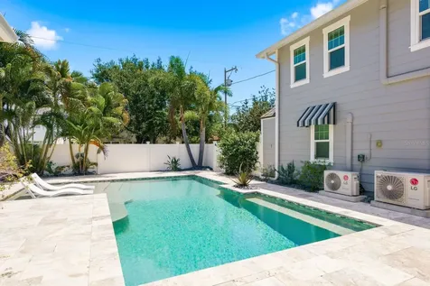 800 18th Avenue N St Petersburg FL 33704