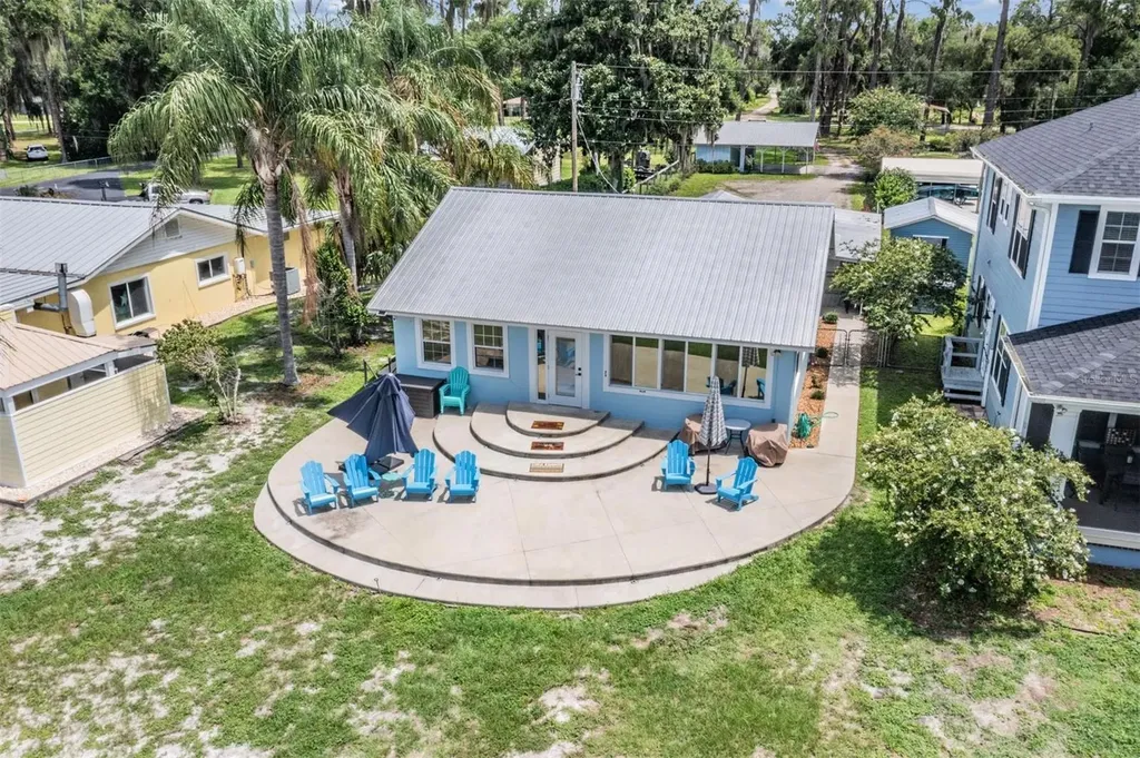 13850 SE 124th Street Ocklawaha FL 32179
