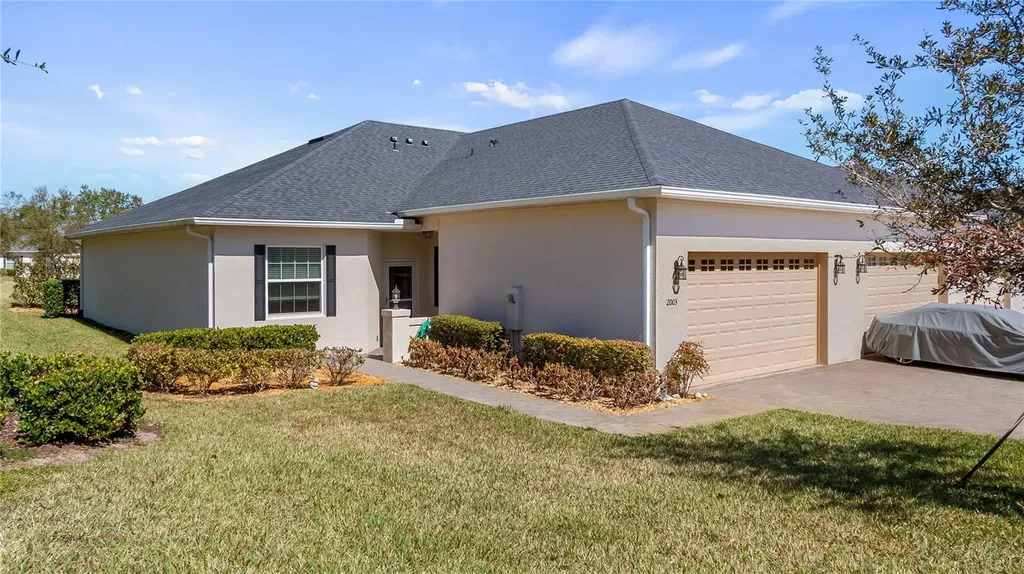 2003 Winnipeg Way Groveland FL 34736