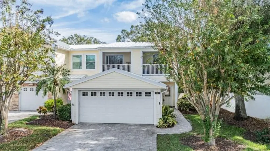 902 Woodbridge Court Safety Harbor FL 34695