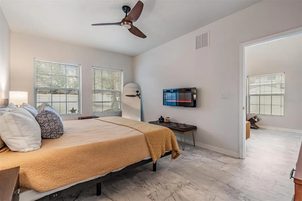 902 Woodbridge Court Safety Harbor FL 34695