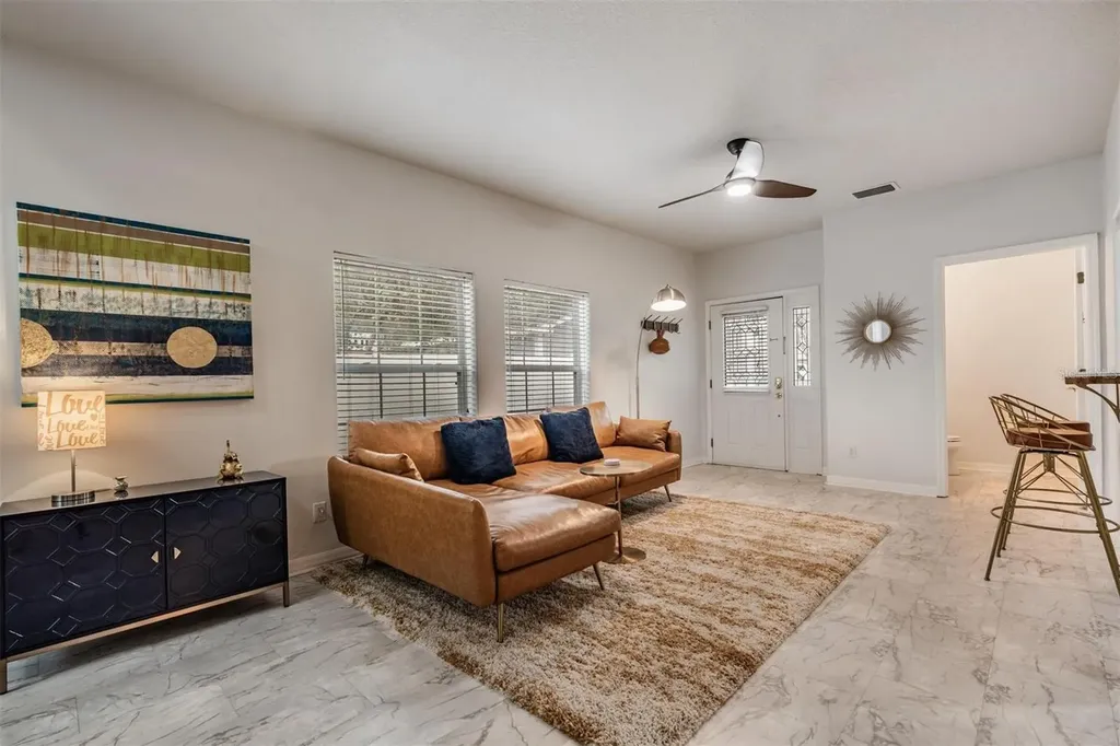 902 Woodbridge Court Safety Harbor FL 34695