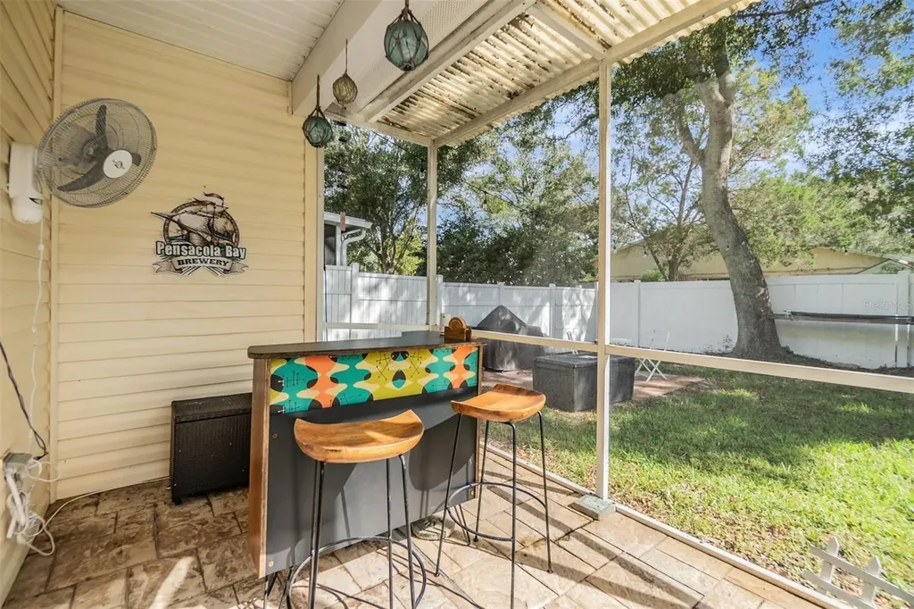 902 Woodbridge Court Safety Harbor FL 34695