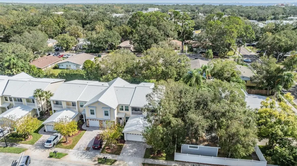 902 Woodbridge Court Safety Harbor FL 34695