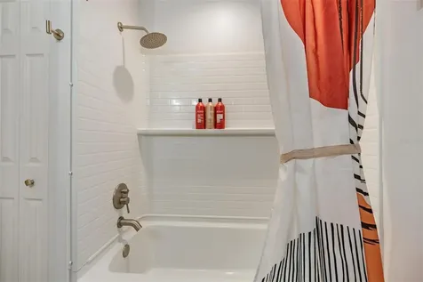 902 Woodbridge Court Safety Harbor FL 34695