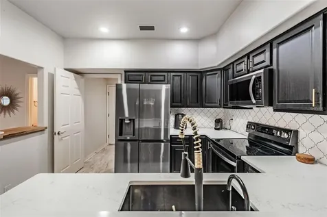902 Woodbridge Court Safety Harbor FL 34695