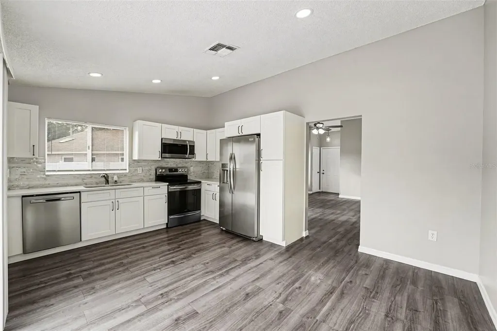 3339 Queens Cove Loop Winter Haven FL 33880